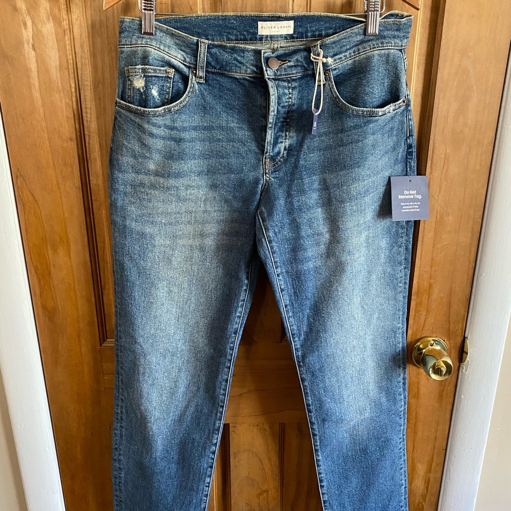 Oliver Logan Chester